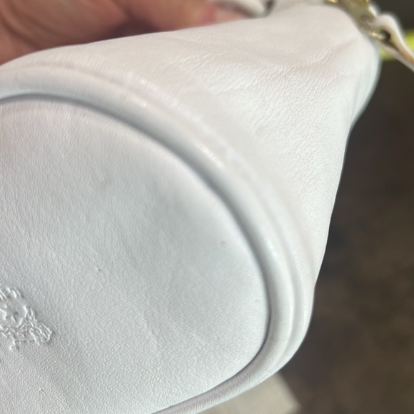 Il Bisonte White Leather Vanity Handbag - Picture 10 of 10